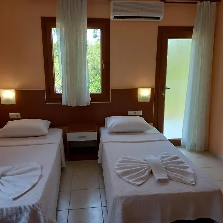 Hotel Farmside *