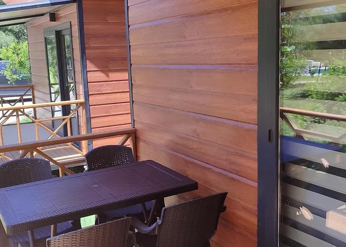 Farmside Szálloda *